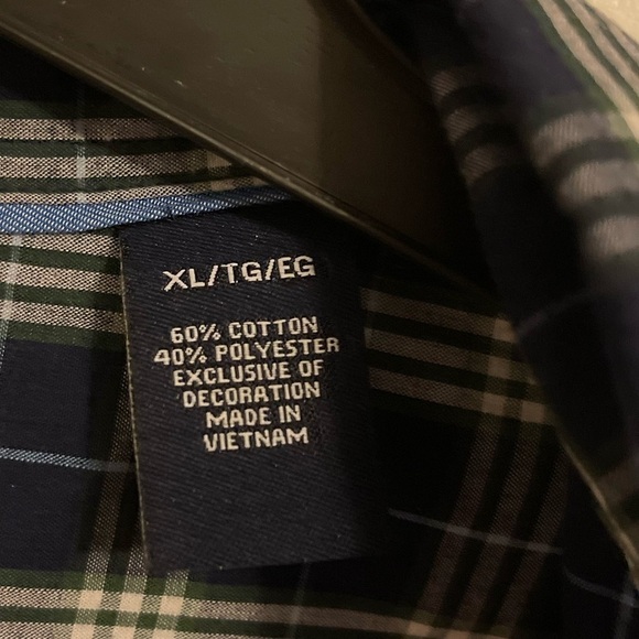 Chaps men’s XL blues& cream plaid long sleeve button down.‎ Easy care pocket - Picture 5 of 7